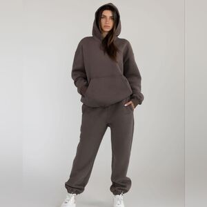 🥰PRICE FIRM!!🤑 SeT ❤️NIP❤️ Comfrt SIGNATURE HOODIE & SWEATPANTS Chocolate S/M